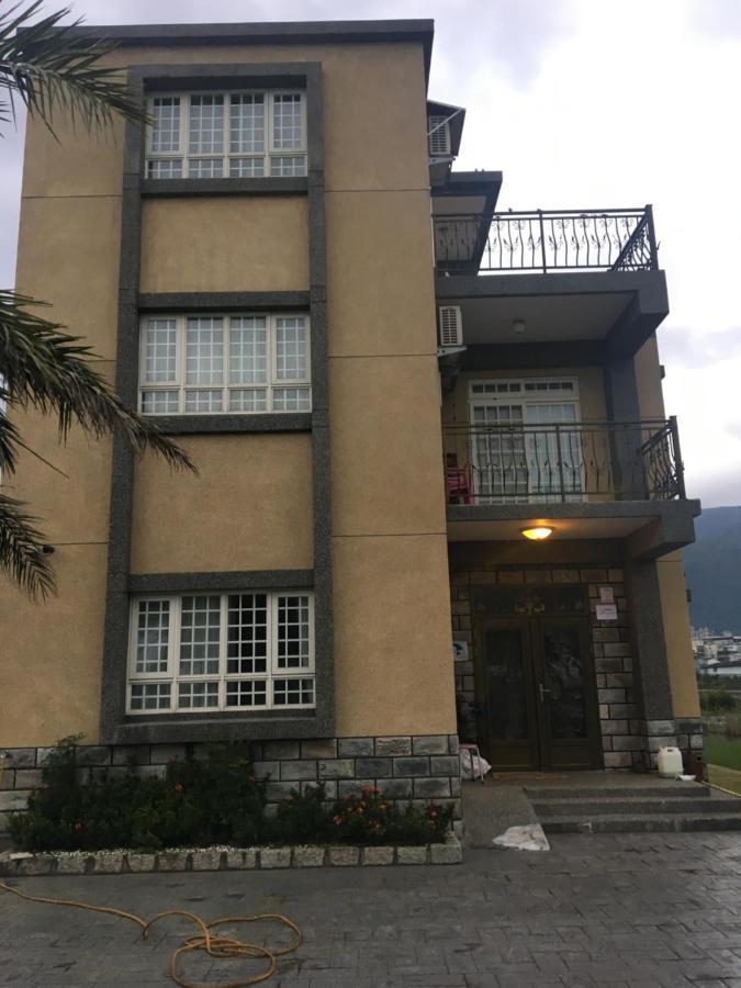 Fountain B&B Yilan Екстериор снимка